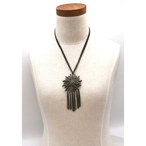 Vintage-Inspired Rhinestone Sunburst Necklace & Earring Set - Picture 7 of 9